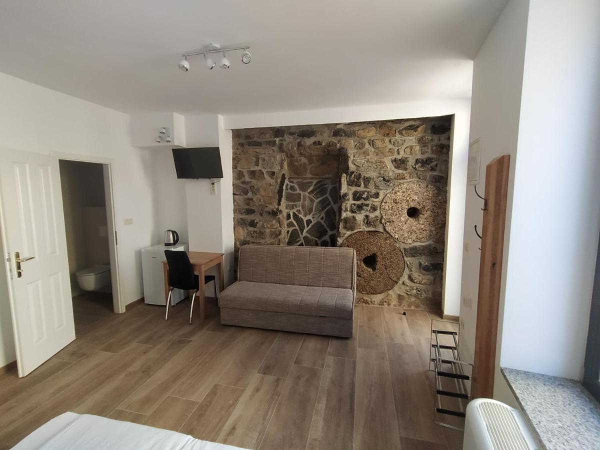 Apartmaji Maln Dolenjske Toplice Buitenkant foto
